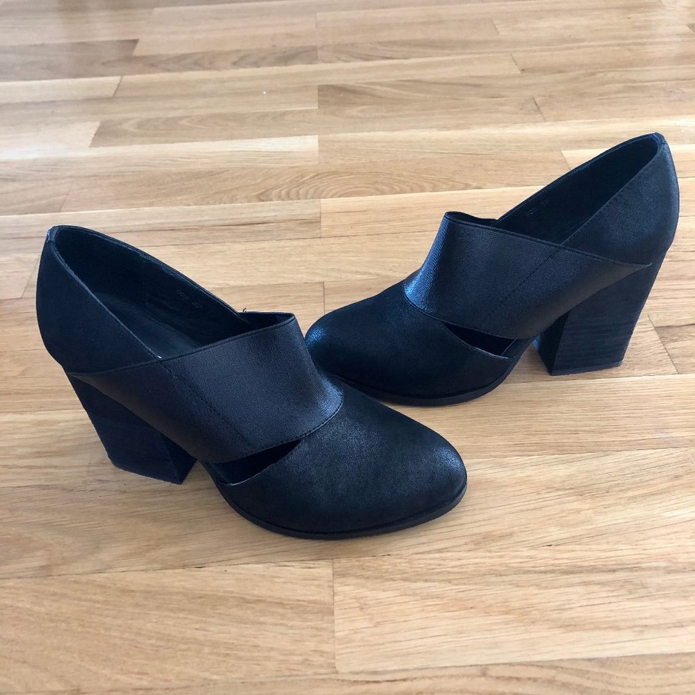 *ANTELOPE* Genuine Leather 903 Hi Banded Block Heel Black Shoes - Size 6.5